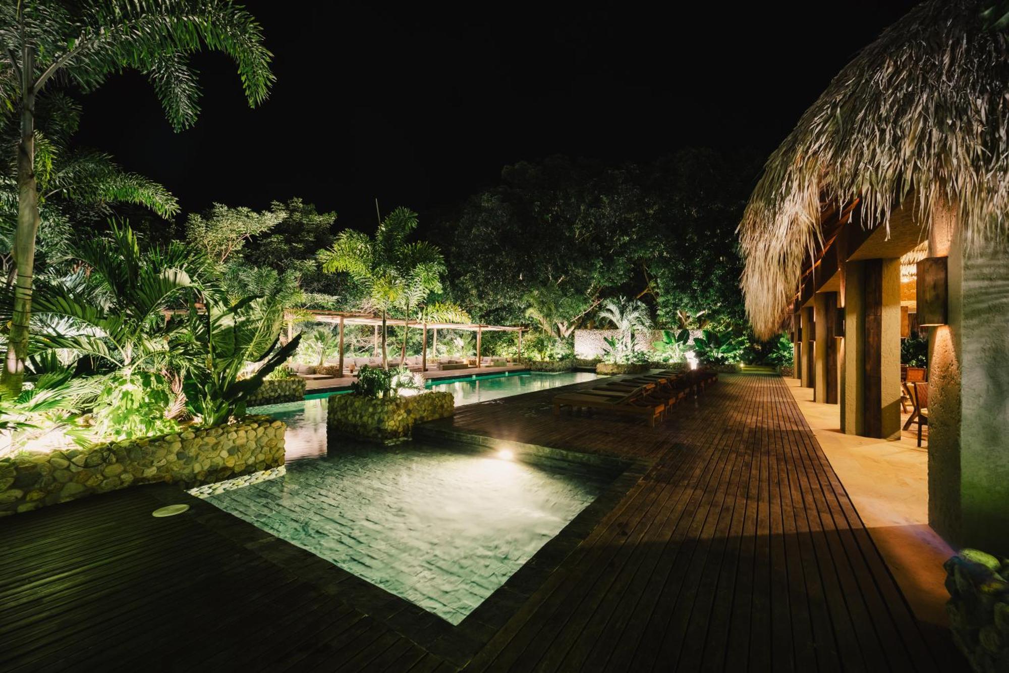 Naio Hotel Y Villas ปาโลมิโน ภายนอก รูปภาพ