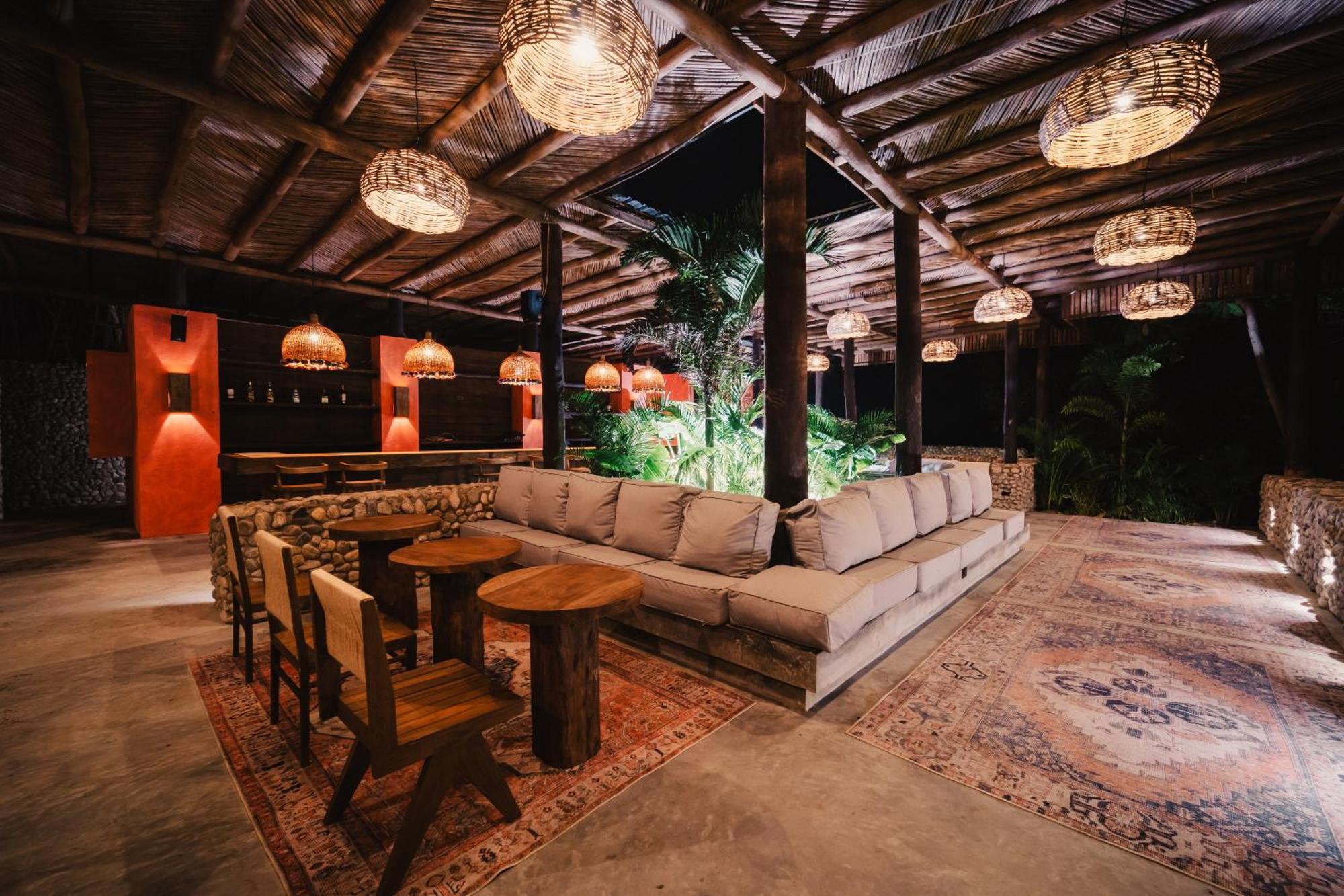Naio Hotel Y Villas ปาโลมิโน ภายนอก รูปภาพ