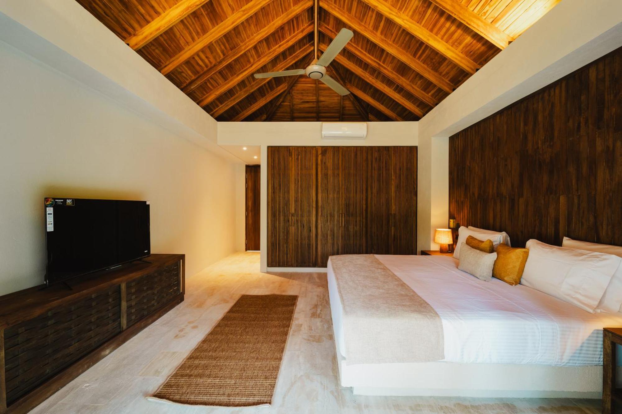 Naio Hotel Y Villas ปาโลมิโน ภายนอก รูปภาพ